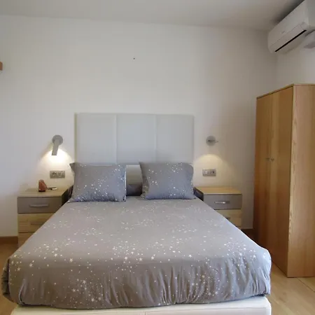 Βίλα Luxury Villa With Private Heated Pool In A Quiet Area.