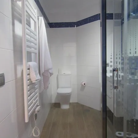 Luxury Villa With Private Heated Pool In A Quiet Area.