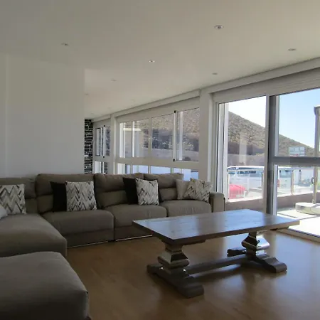 Βίλα Luxury Villa With Private Heated Pool In A Quiet Area. *