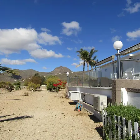 Βίλα Luxury Villa With Private Heated Pool In A Quiet Area. Σαν Μιγκέλ ντε Αμπόνα