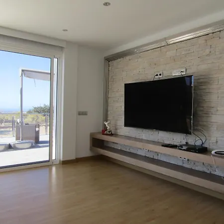 Villa Luxury Villa With Private Heated Pool In A Quiet Area. *